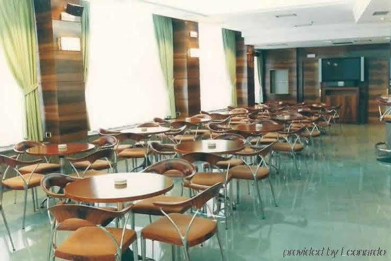 公主酒店 奥伦塞 餐厅 照片